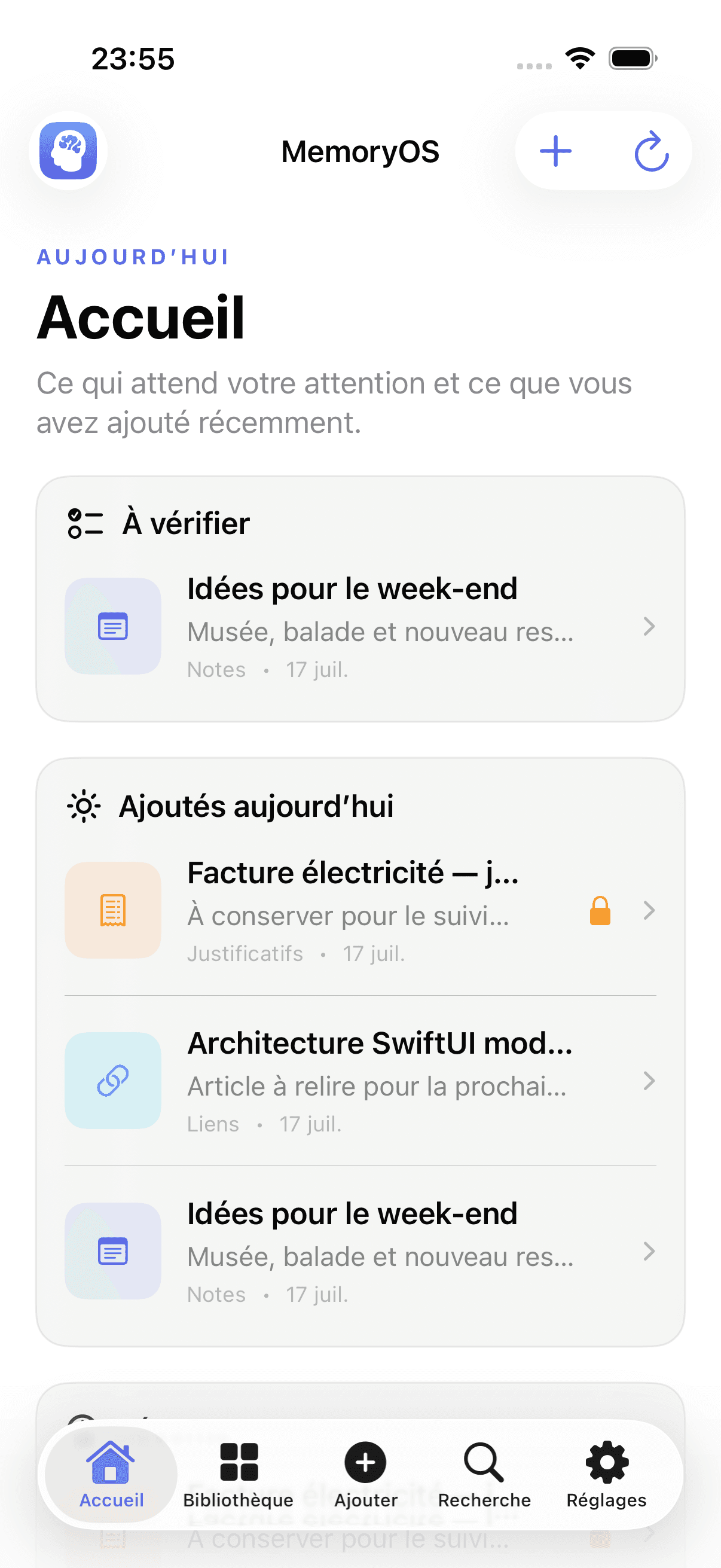 Accueil MemoryOS sur iPhone avec souvenirs récents et éléments à vérifier